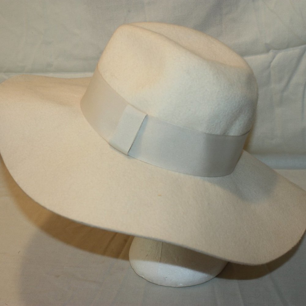 Fedora Hat Ivory Wool